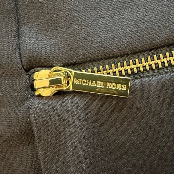 Michael Kors Navy Pleated Mini Skirt Size 4 - Picture 3 of 7